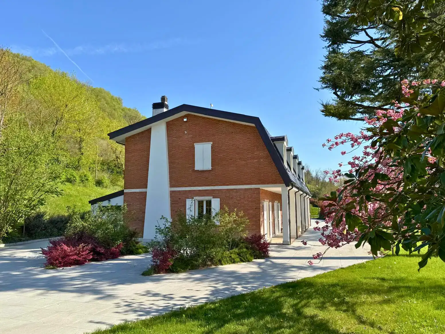 Realizzazione di edifici residenziali, commerciali e produttivi